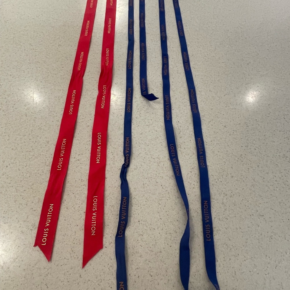 Louis Vuitton Vibrant Red and Blue Ribbon - Picture 2 of 6
